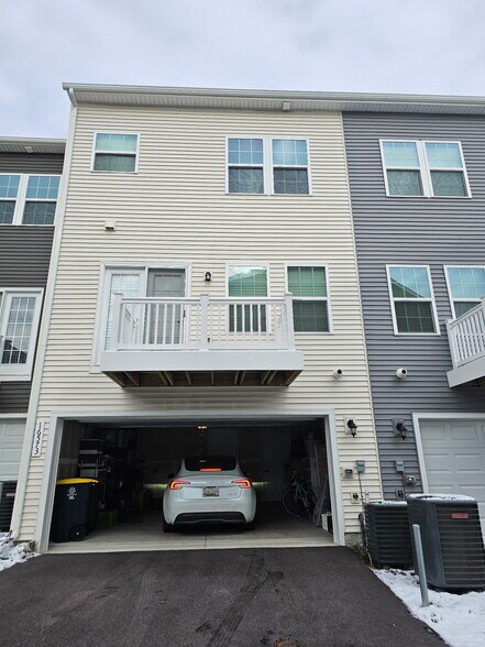 Building Photo - 16573 Fife Way