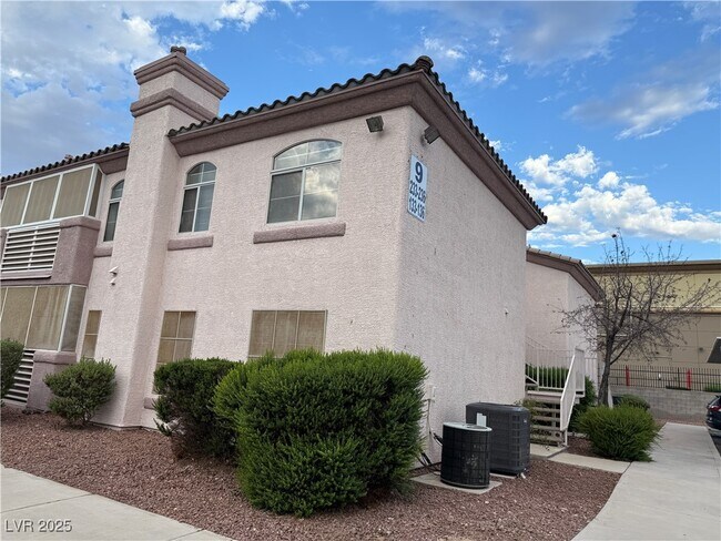 Primary Photo - 4555 E Sahara Ave