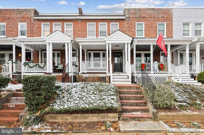 Building Photo - 118 N Peyton St