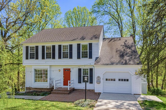 Building Photo - 1646 Stowe Rd