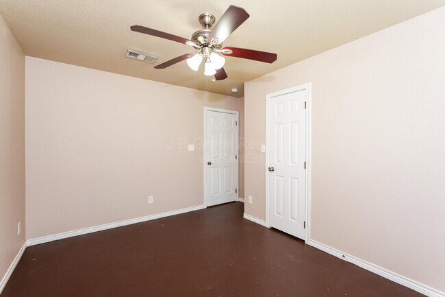 Building Photo - 764 Rocky Rdg