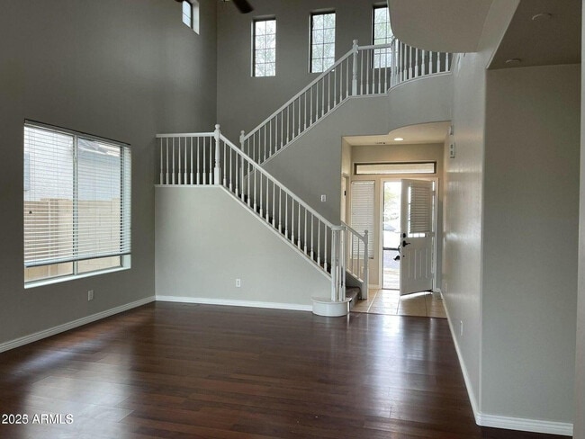 Building Photo - 3117 S Southwind Dr