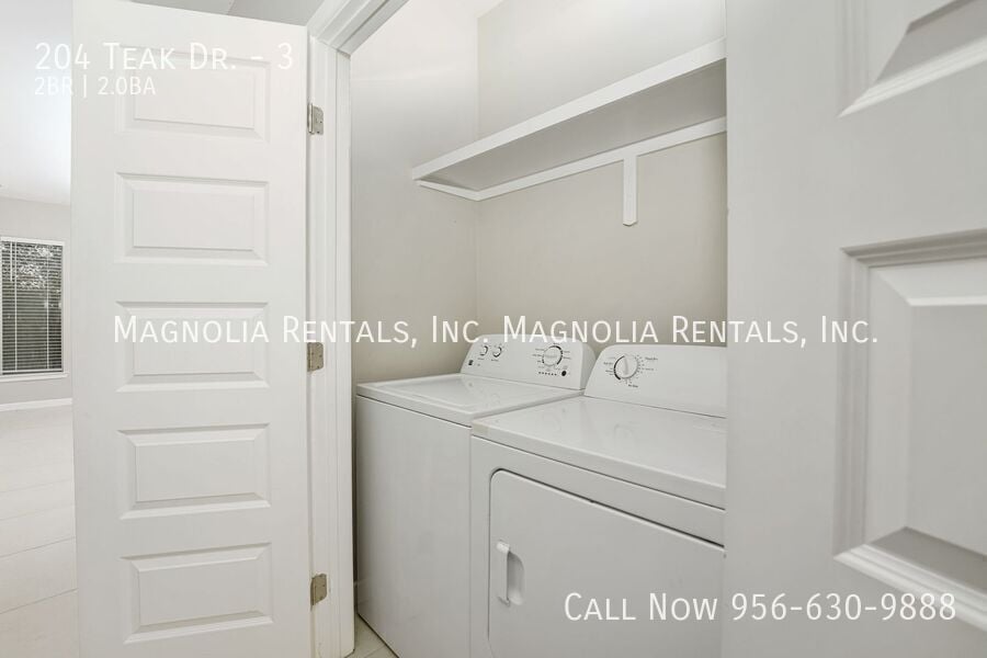 Building Photo - 204 Teak Dr