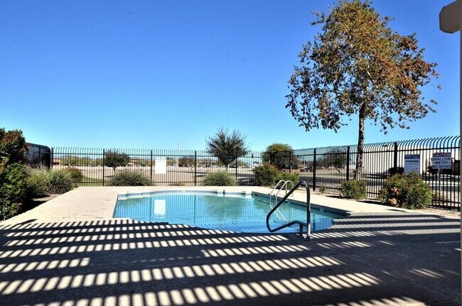 Building Photo - 2300 E Magma Rd