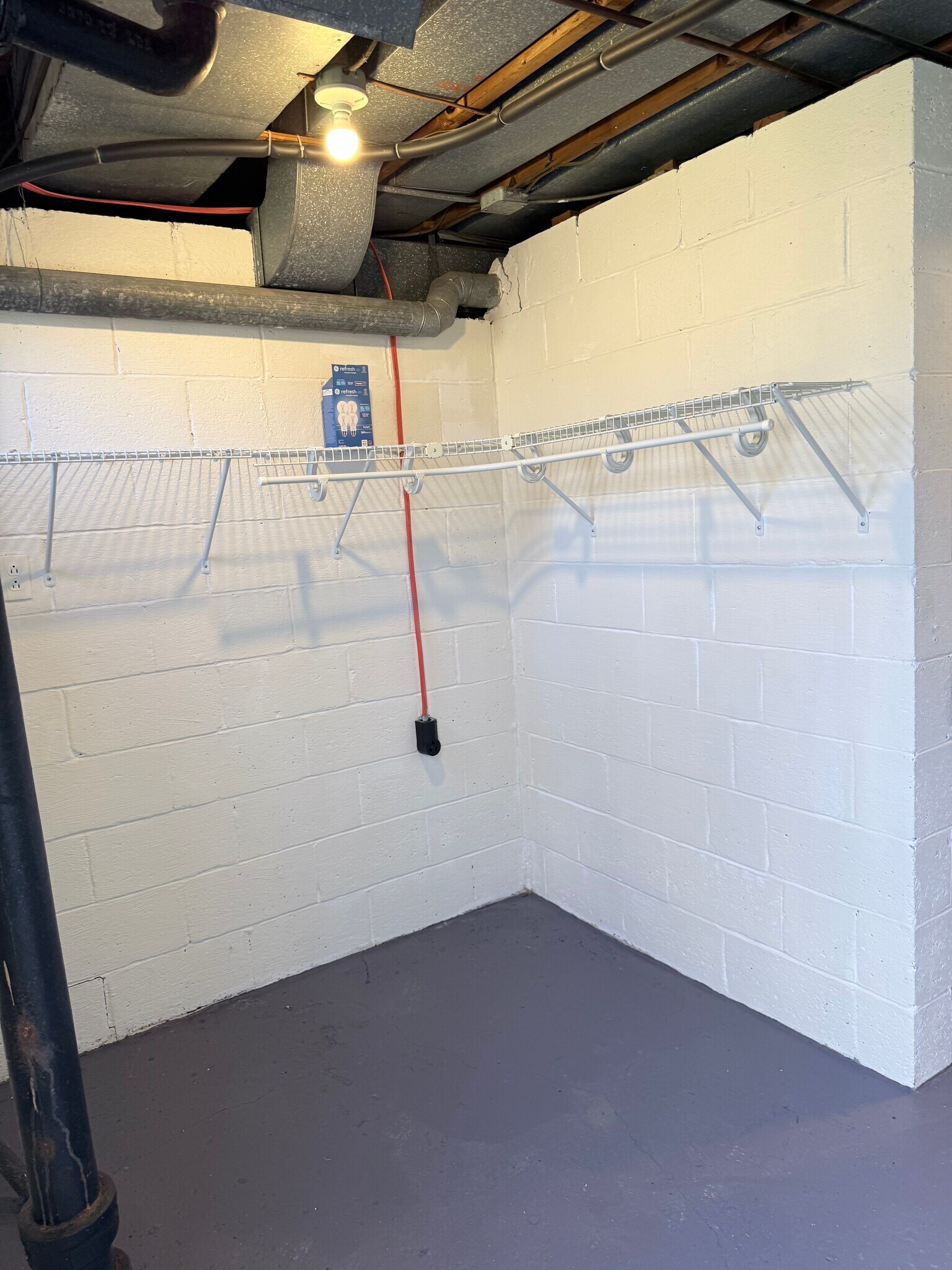 Building Photo - 3295 Woodhaven Dr