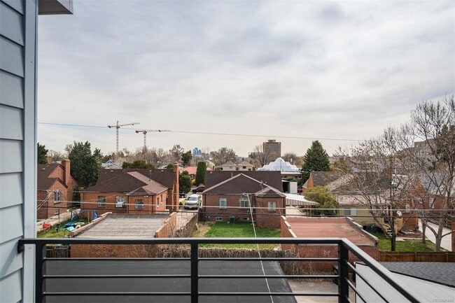 Building Photo - 1574 Wolff St