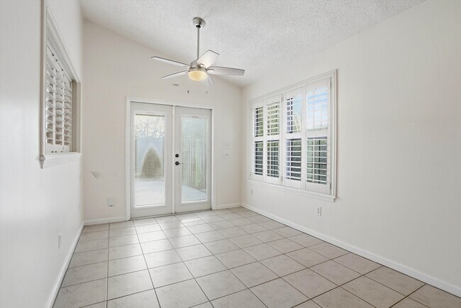 Building Photo - 212 Pheasant Run