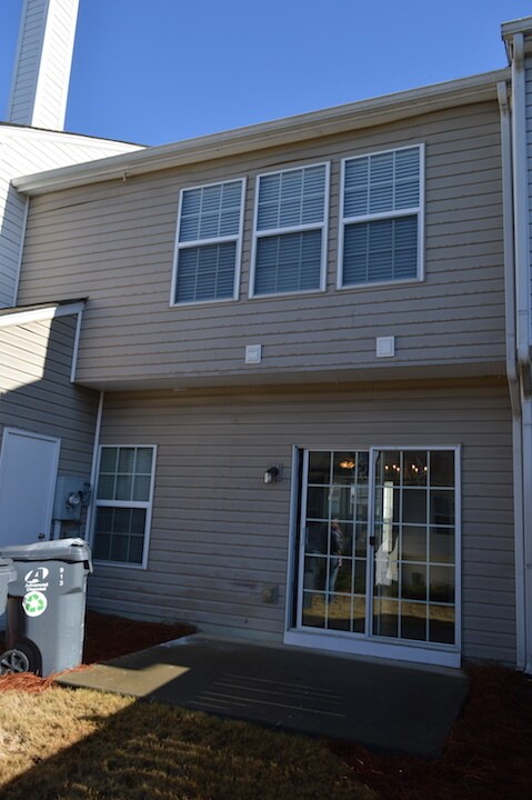 Building Photo - 913 Prestwyck Ct