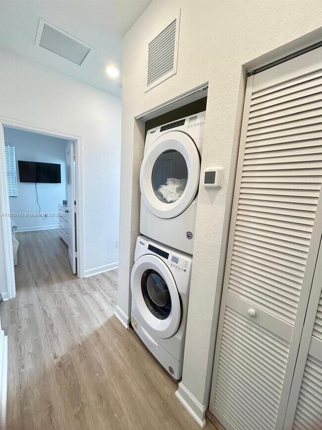 Building Photo - 11316 SW 249th St