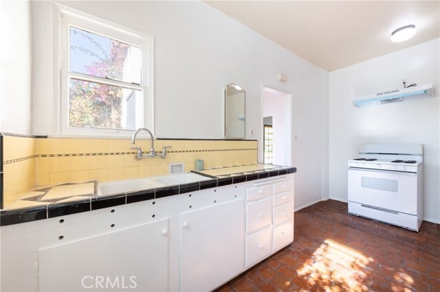 Building Photo - 1846 Holmby Ave