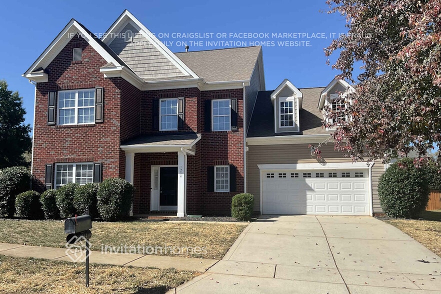 Primary Photo - 1214 Mallory Ln