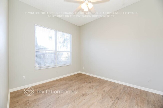 Building Photo - 4591 Misty Dawn Ct N