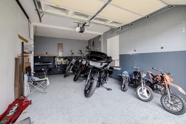 Building Photo - Spacious Home with Shop in Rincon!  No HOA!