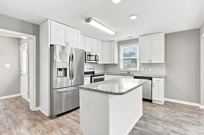 Building Photo - 1305 Yeadon Rd