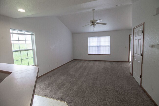 Building Photo - 5340-5342-5342 Godas Cir
