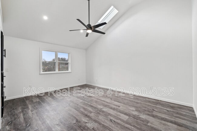 Building Photo - 762 S Margaretta St