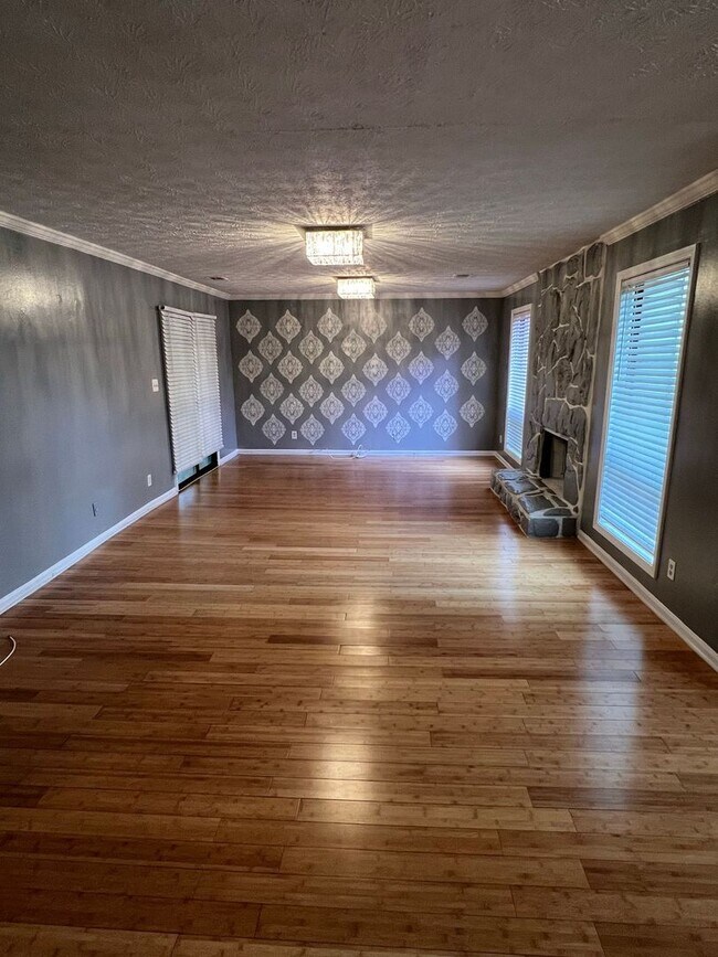 Building Photo - !!!WARNING: AVOID SCAMS CONFIRM RENTAL AT ...