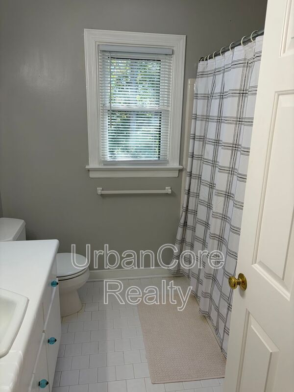 Building Photo - 7949 Flag Tail Dr