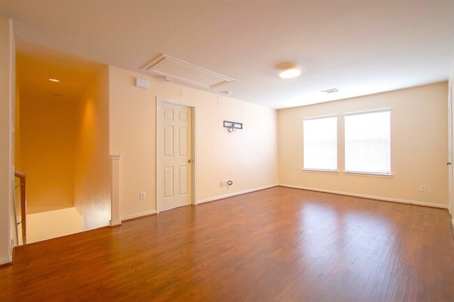 Building Photo - 15602 Waumsley Way