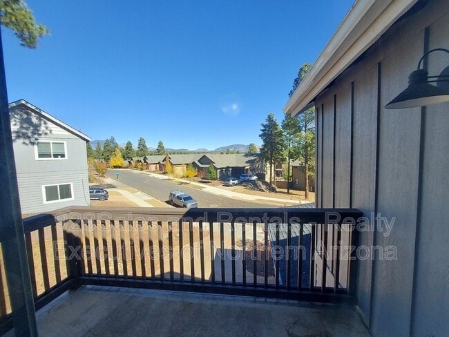 Building Photo - 2501 W Mission Timber Cir