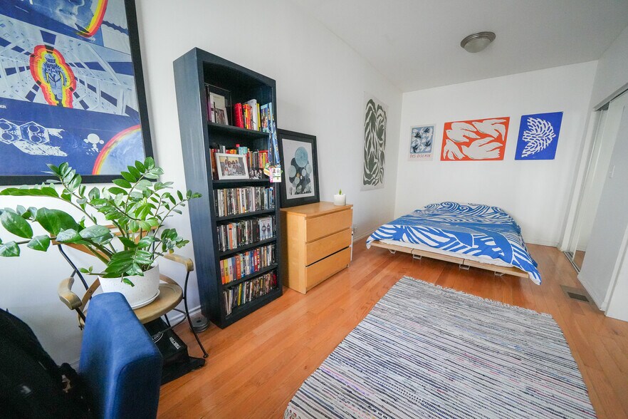 Building Photo - 1631 Morton Ave