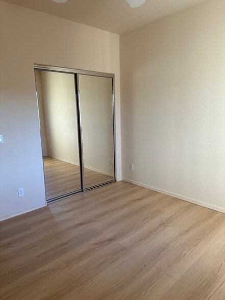 Building Photo - 16626 E Westby Dr