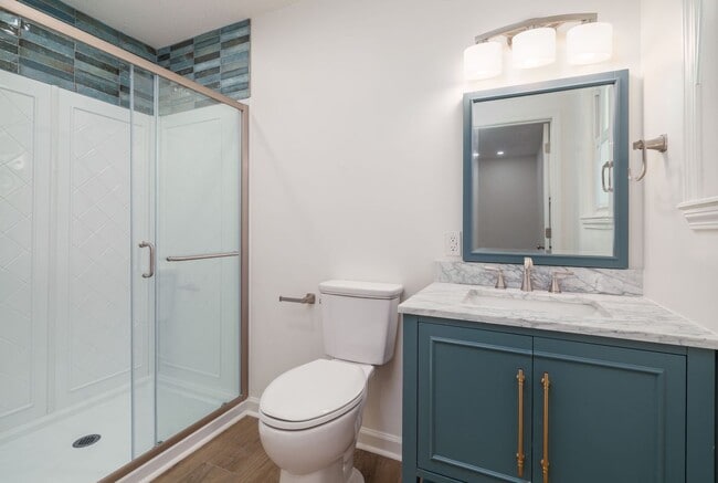 Building Photo - Charming West Ashley Home