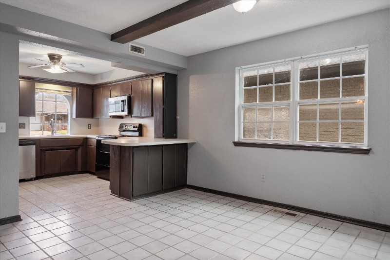 Building Photo - 11009 Bel Air Pl