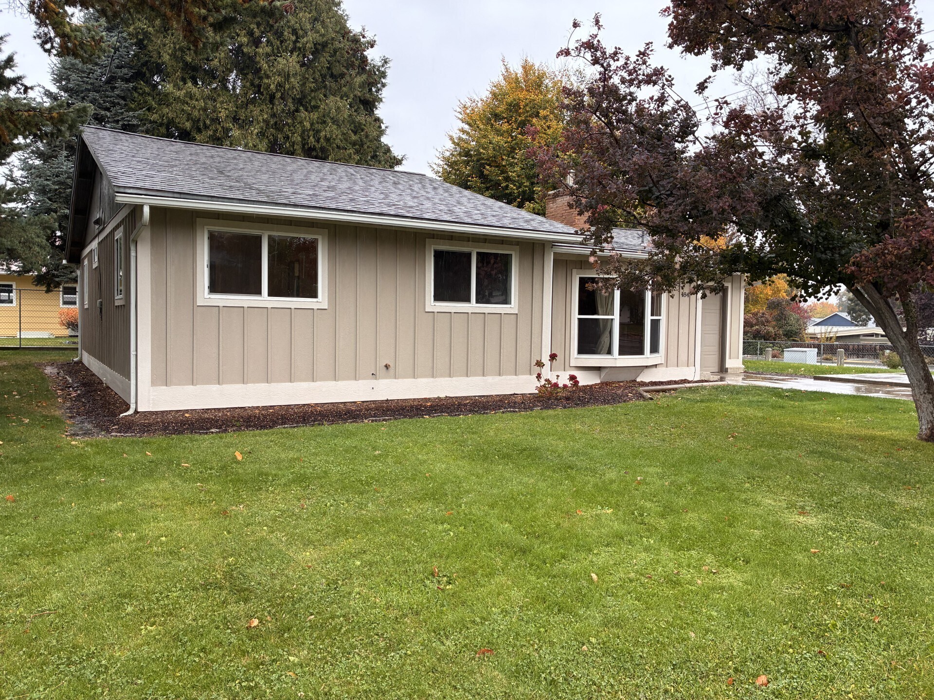 Building Photo - 484 N Kentucky Ave