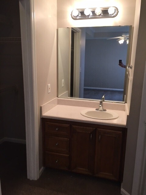 Building Photo - 3 Bedroom/2 Bath home in Valdosta