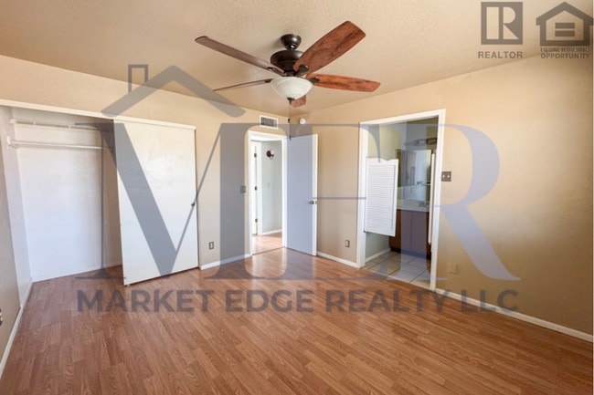 Building Photo - 2Bed/1.5Bath House in Arizona City! Ready for Immediate Move-In! -- RV GATE! NO HOA!