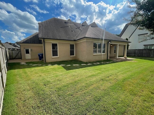 Building Photo - 556 Althea Ln