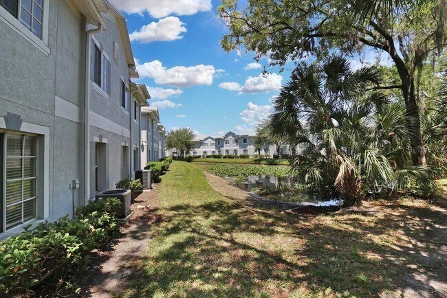 Building Photo - 7127 Waterside Dr