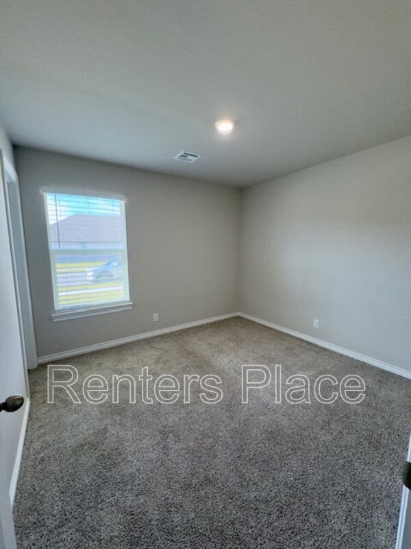 Building Photo - 7203 E 155th Pl S