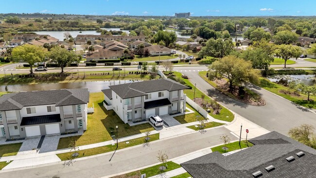 Building Photo - Stunning New Construction Villa for Rent Near Lake John