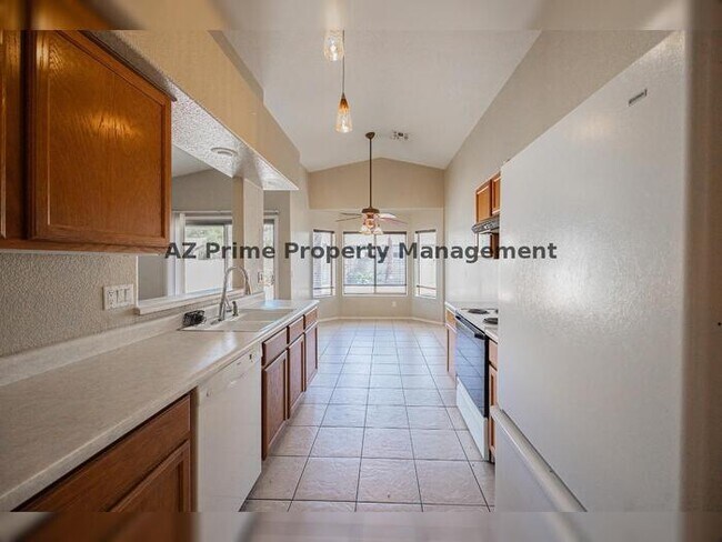 Building Photo - 1654 W Geronimo St