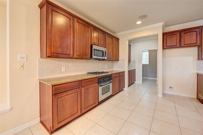 Building Photo - 5802 Horseshoe Falls