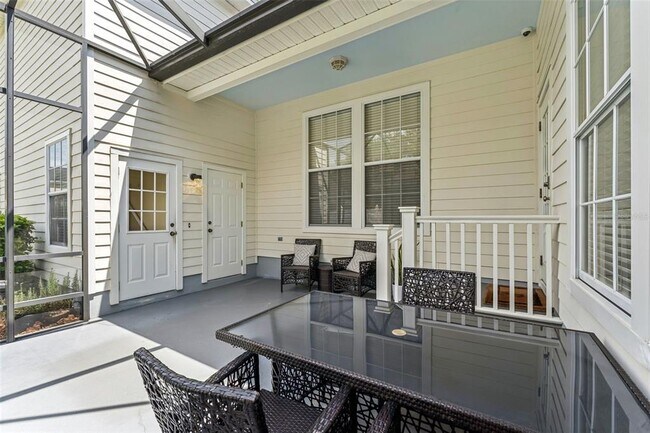Building Photo - 874 Spring Park Loop