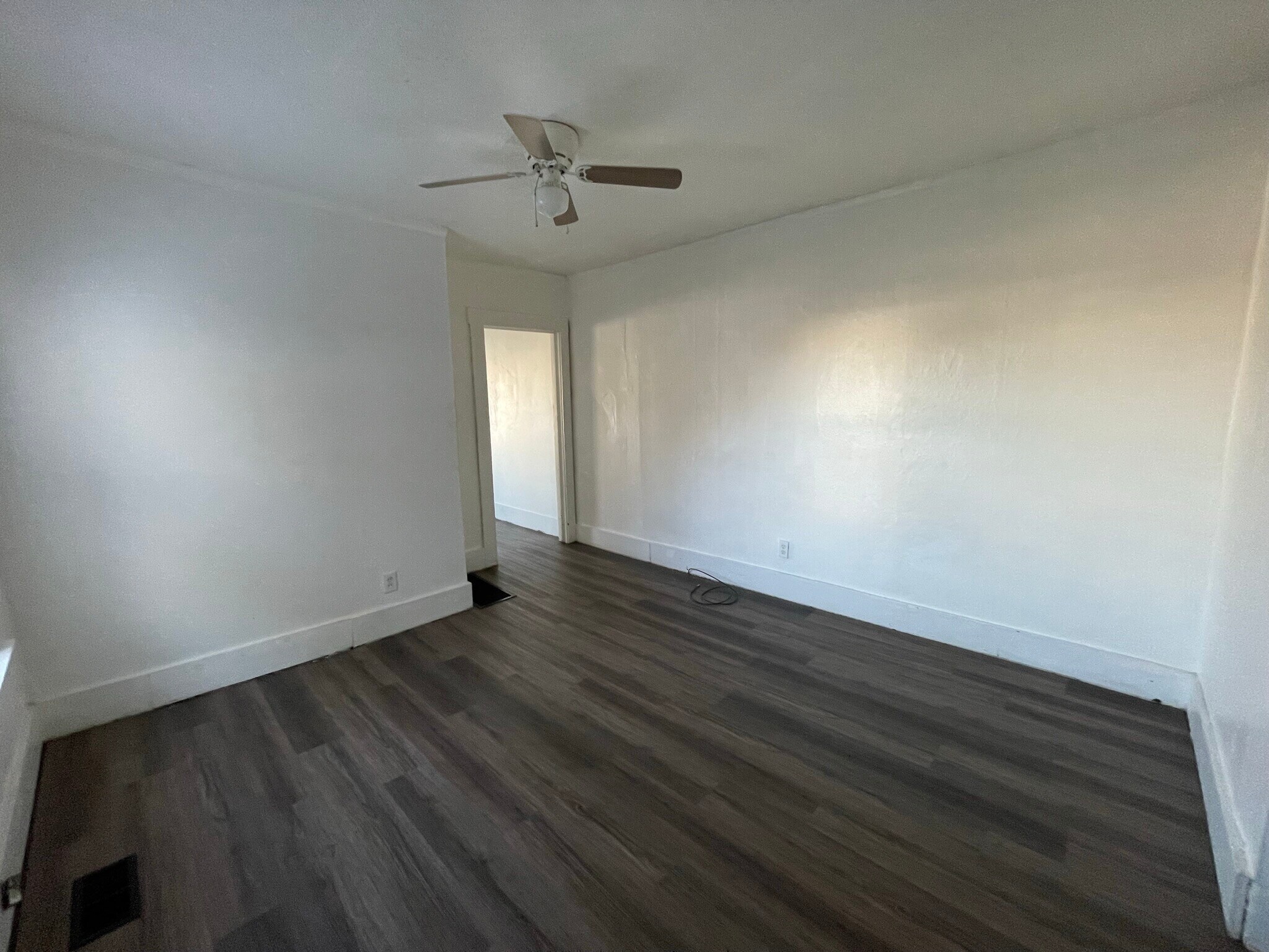 Building Photo - 765 S Main St