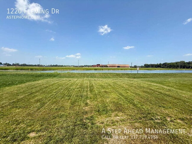 Building Photo - 1220 Fleming Dr