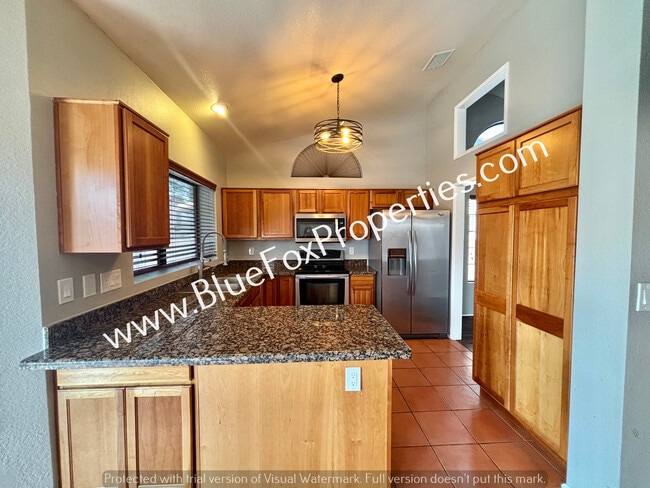 Building Photo - 2621 W Camino Del Deseo