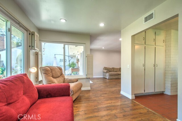 Building Photo - 17252 Citron