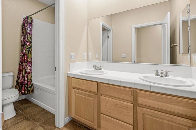 Building Photo - 851 Antilla Way