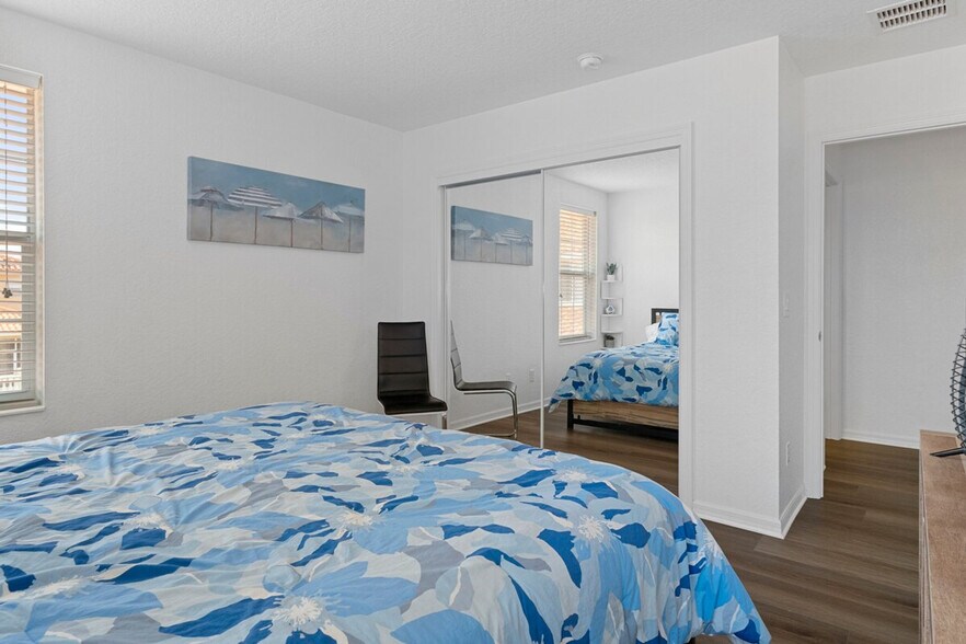 Building Photo - 4843 S Acree Point