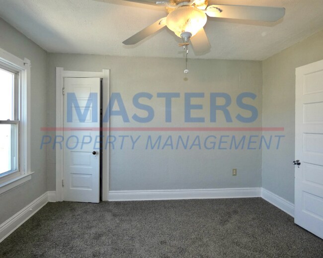 Building Photo - Beautiful Toledo 3 Bed House