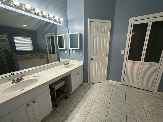 Building Photo - Stately Brick Home, Bent Creek Community &...
