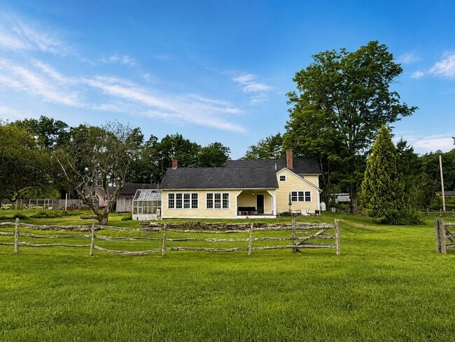 Building Photo - 872 Grassy Brook Rd