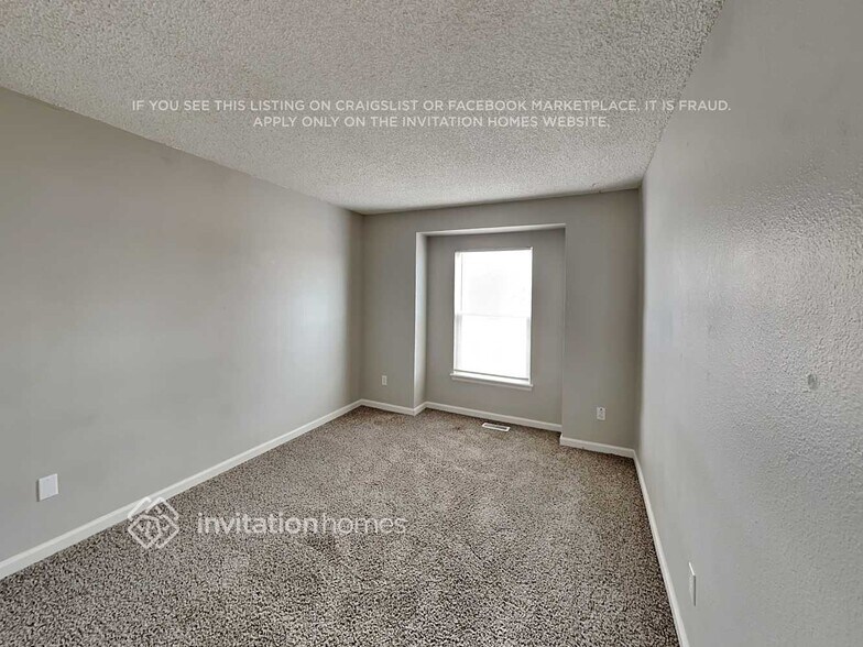 Building Photo - 16735 Blue Mist Cir