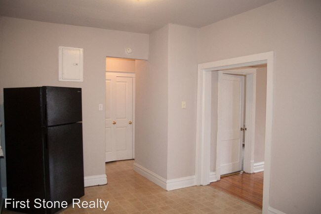 Building Photo - 1 br, 1 bath  - 3954 Grand Ave 3954 Grand  1S