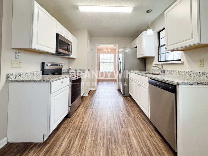 Building Photo - 10848 Copper Hill Dr